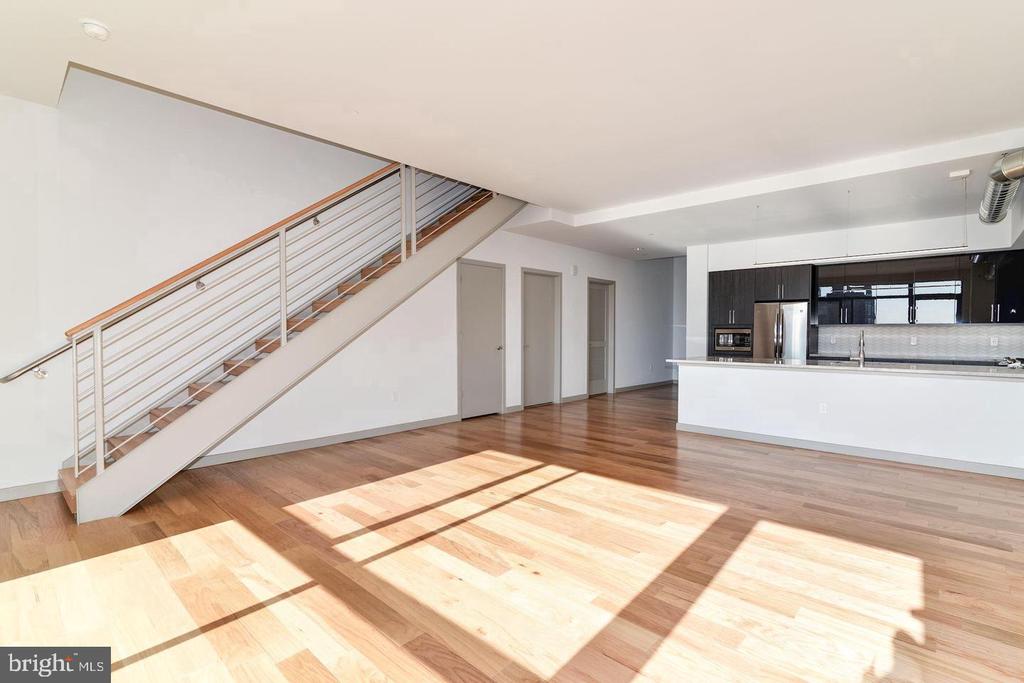 1125 SANSOM STREET Unit: 316