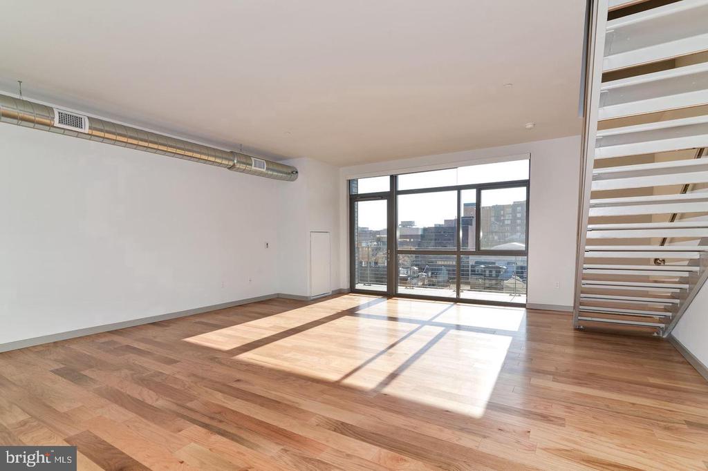 1125 SANSOM STREET Unit: 316