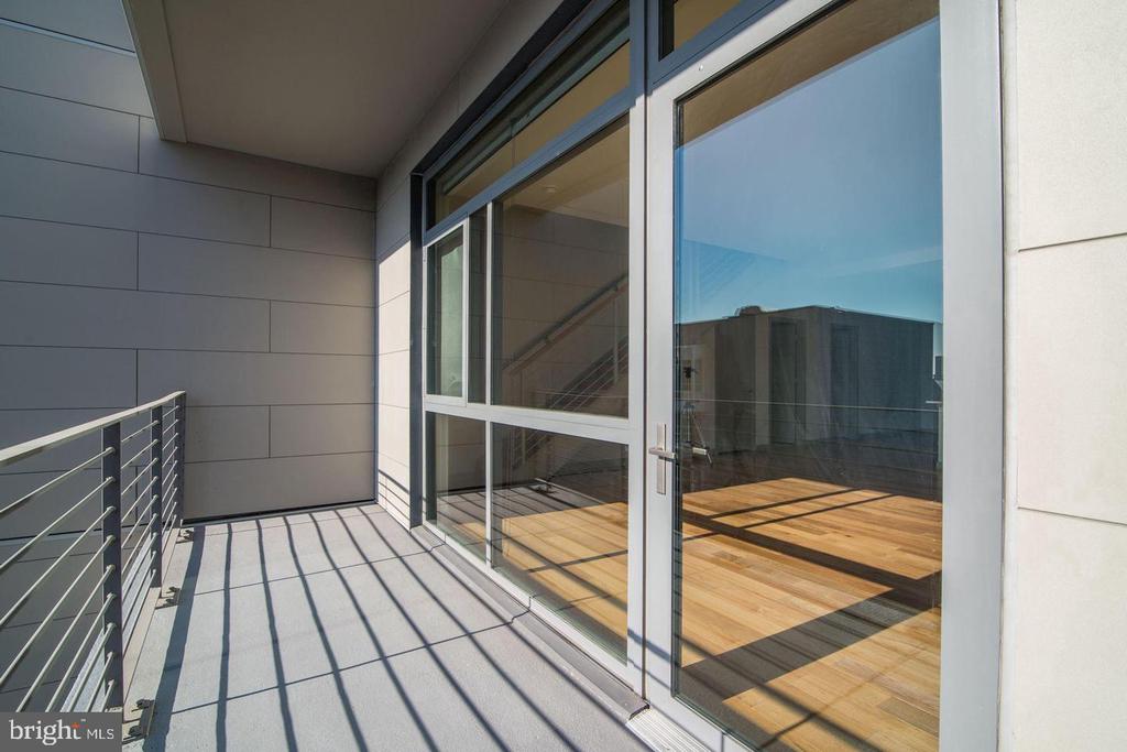 1125 SANSOM STREET Unit: 316