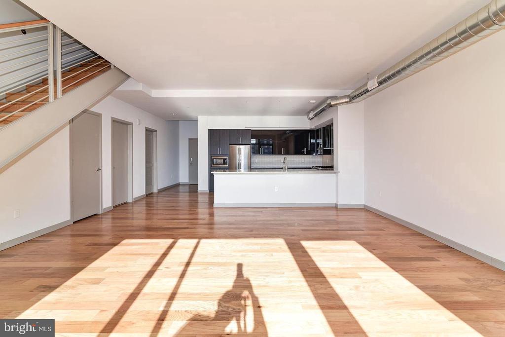 1125 SANSOM STREET Unit: 316