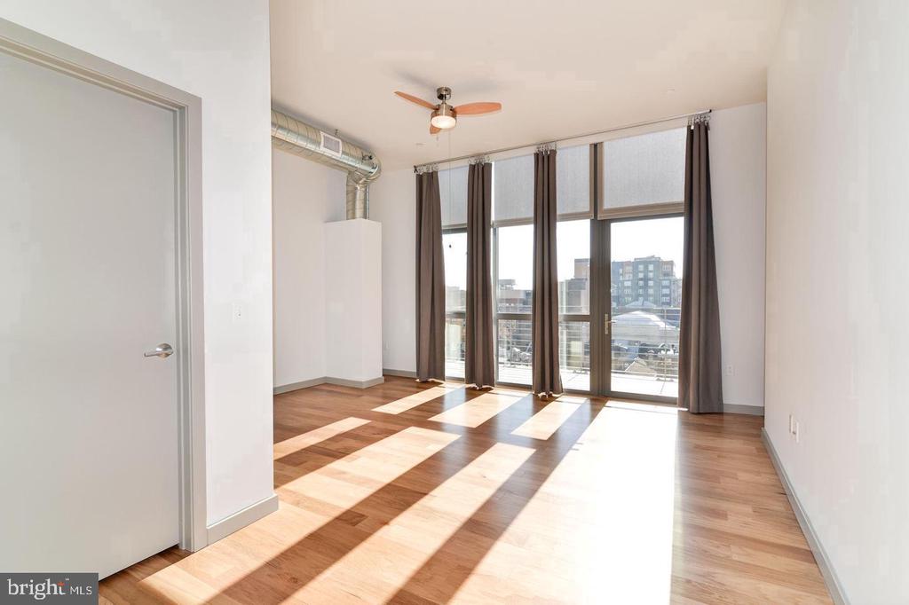 1125 SANSOM STREET Unit: 316