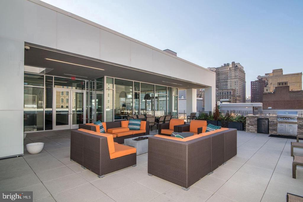 1125 SANSOM STREET Unit: 316