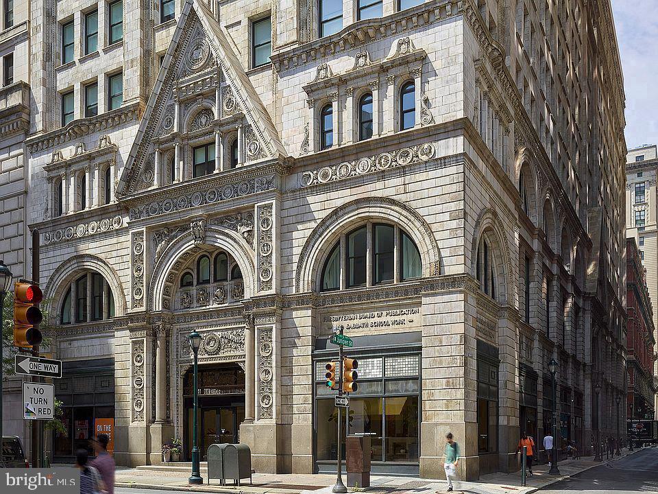 130 S JUNIPER STREET Unit: 704