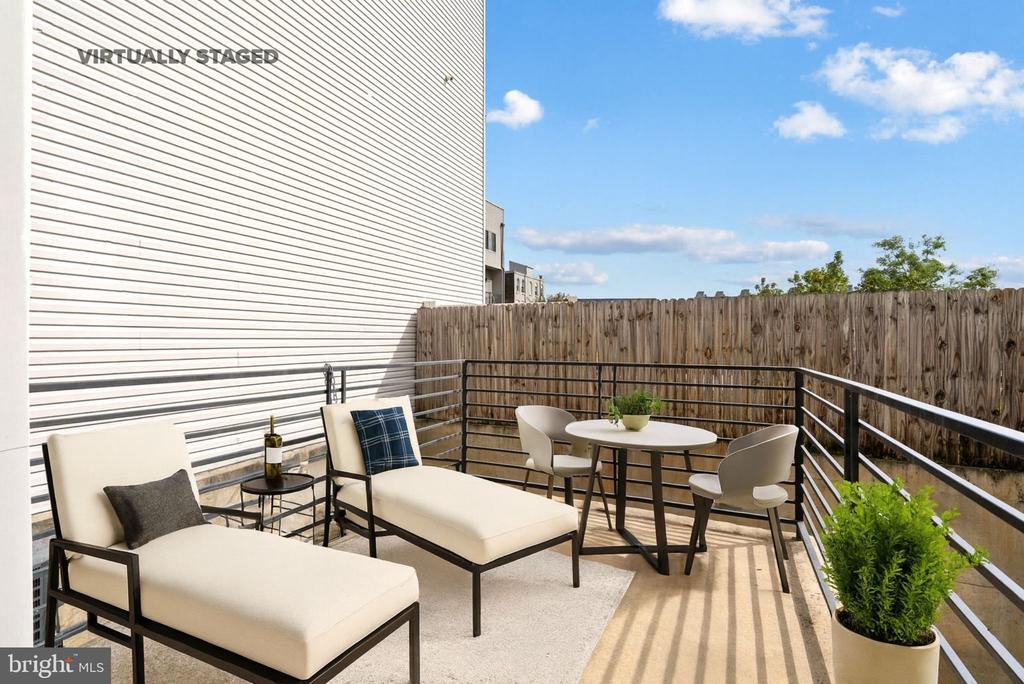 1843 N 6TH STREET Unit: J