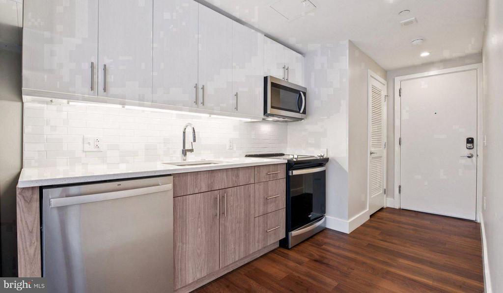 2200 BENJAMIN FRANKLIN PARKWAY Unit: E1415