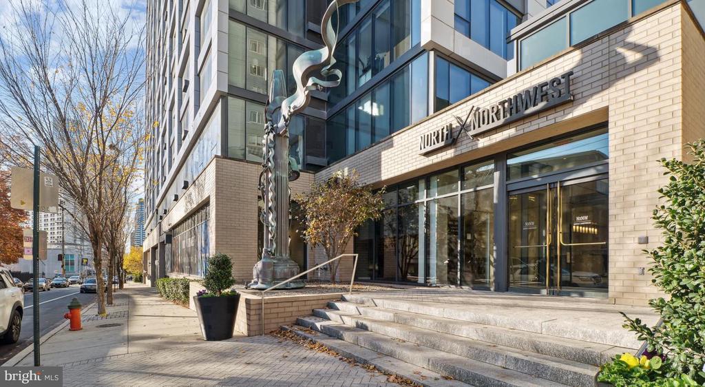 450 N 18TH STREET Unit: 1202
