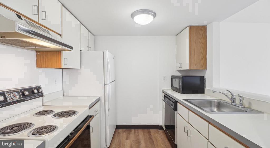 450 N 18TH STREET Unit: 1202