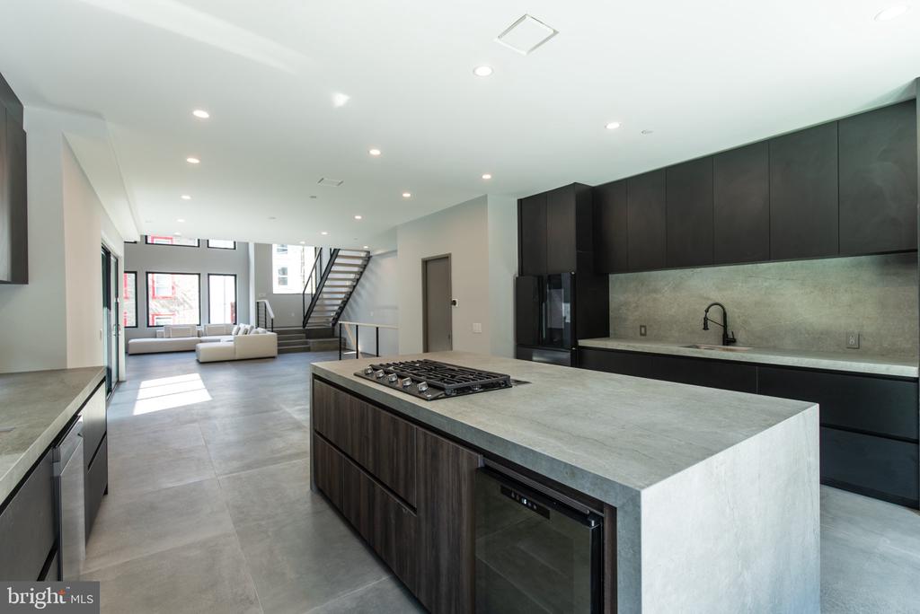 4513 BAKER STREET