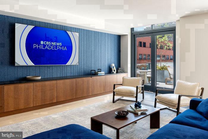 210 S 12TH STREET Unit: 7N