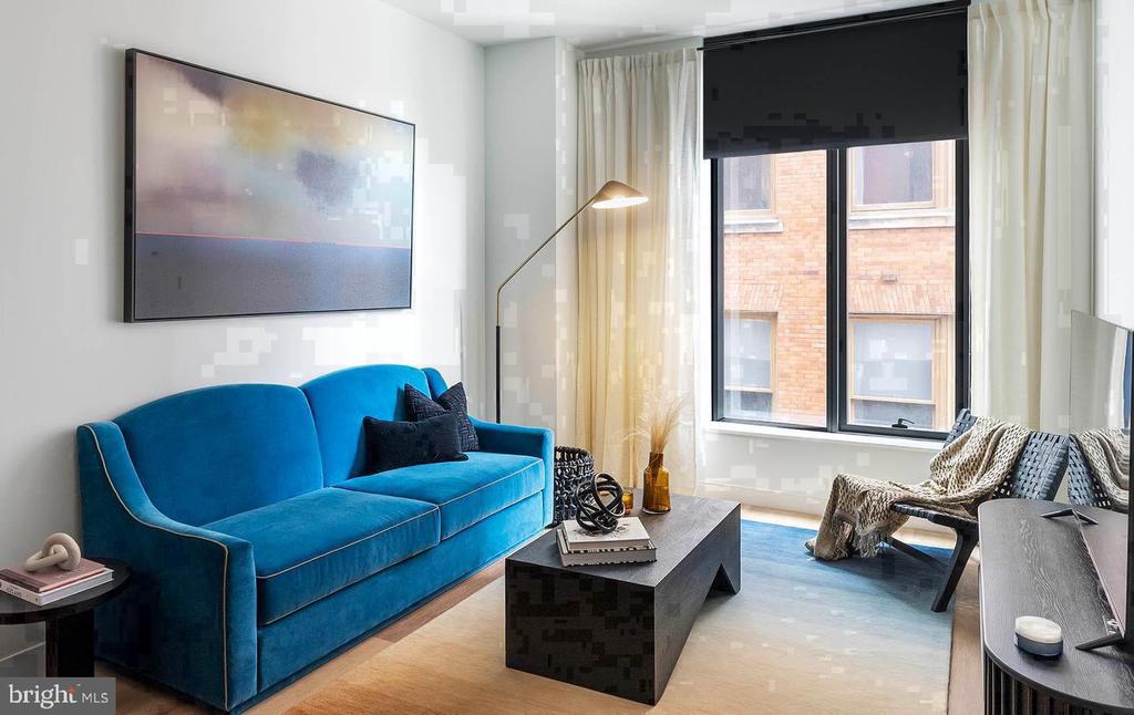 210 S 12TH STREET Unit: 7N