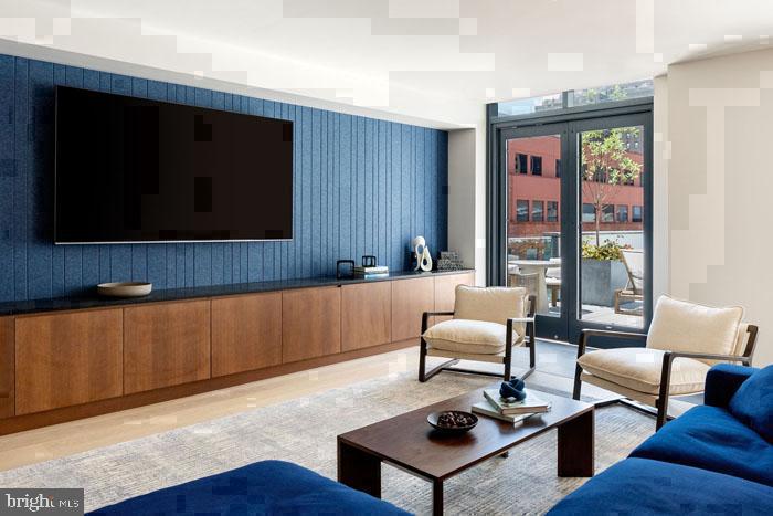 210 S 12TH STREET Unit: 7Q