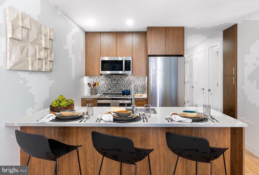 210 S 12TH STREET Unit: 7Q