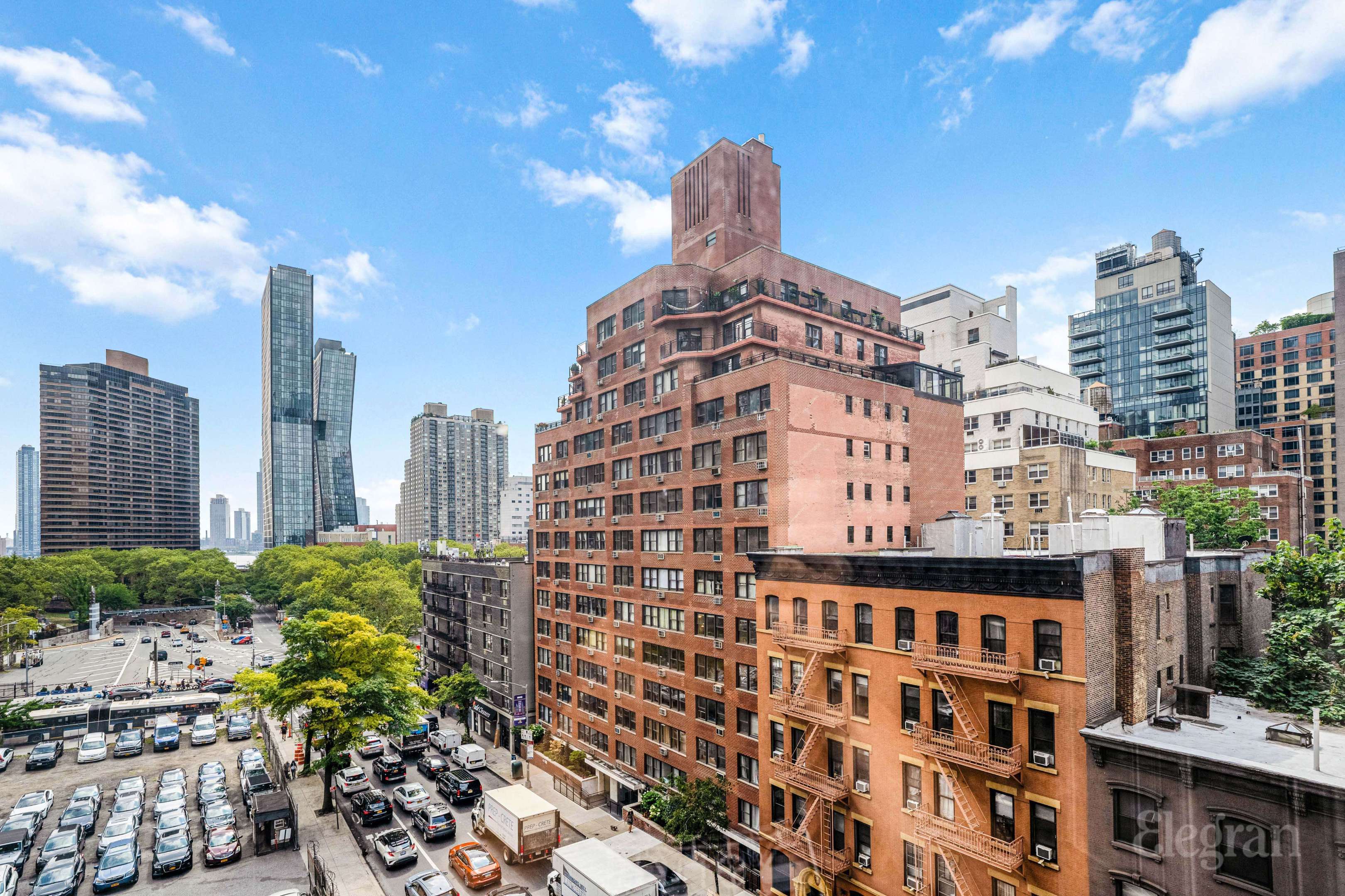 225 E 36th Street #7L