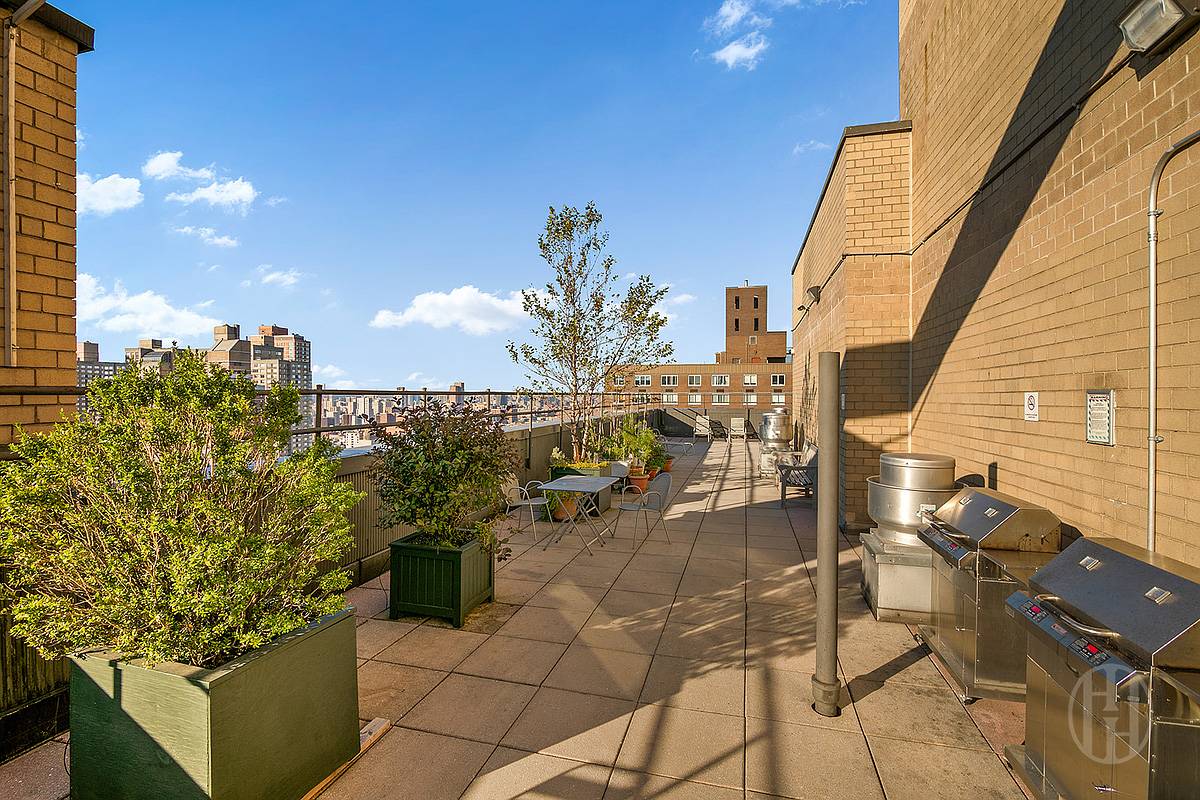340 E 93rd Street 29I