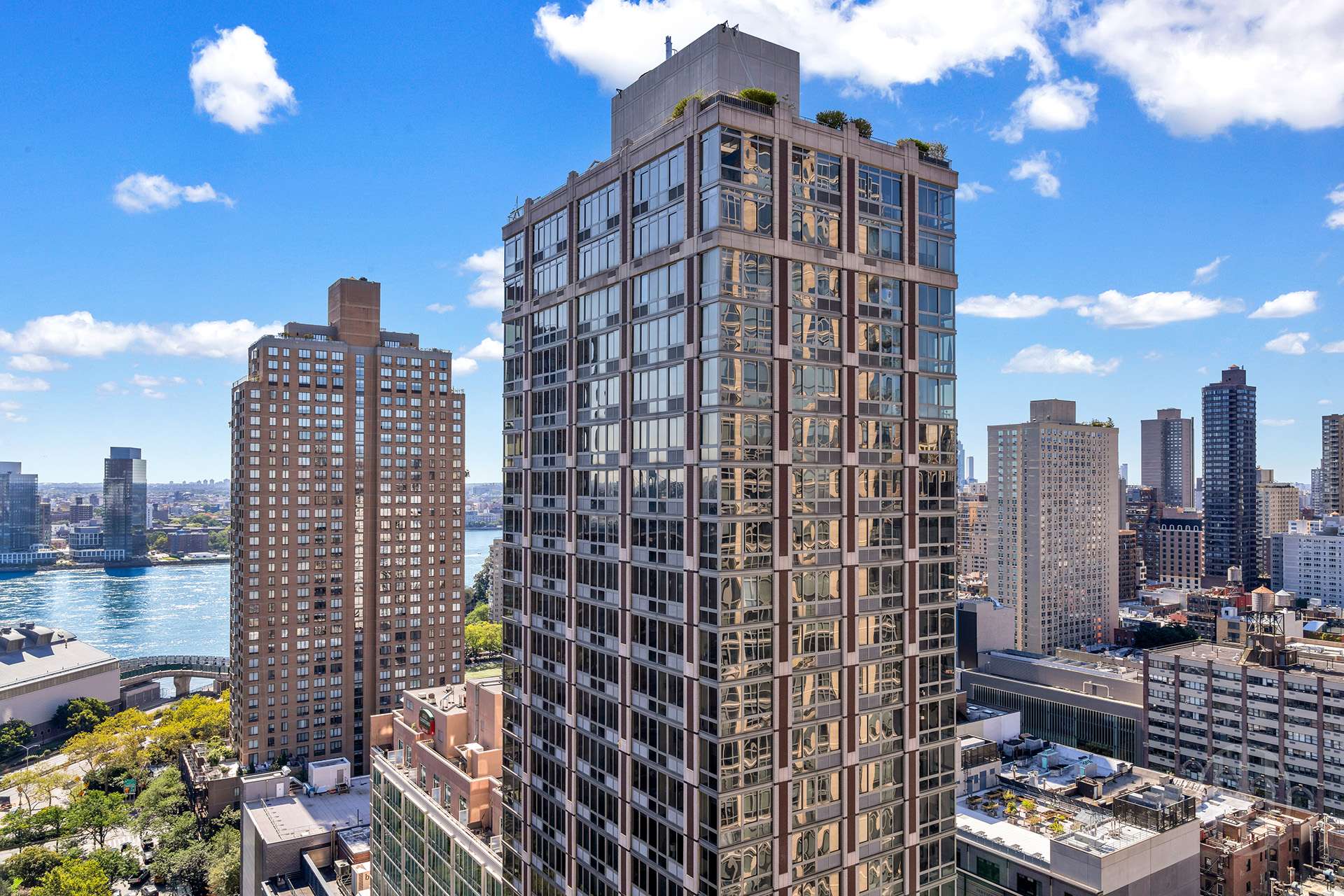 340 E 93rd Street 29I