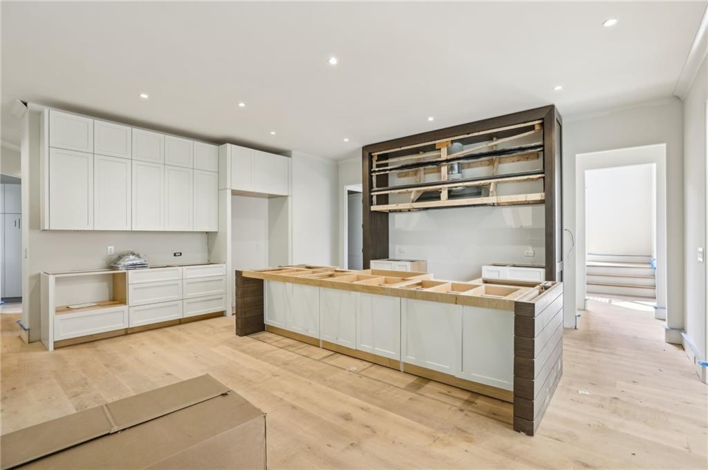 825 Kenry Court