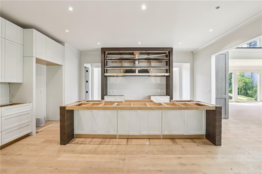 825 Kenry Court