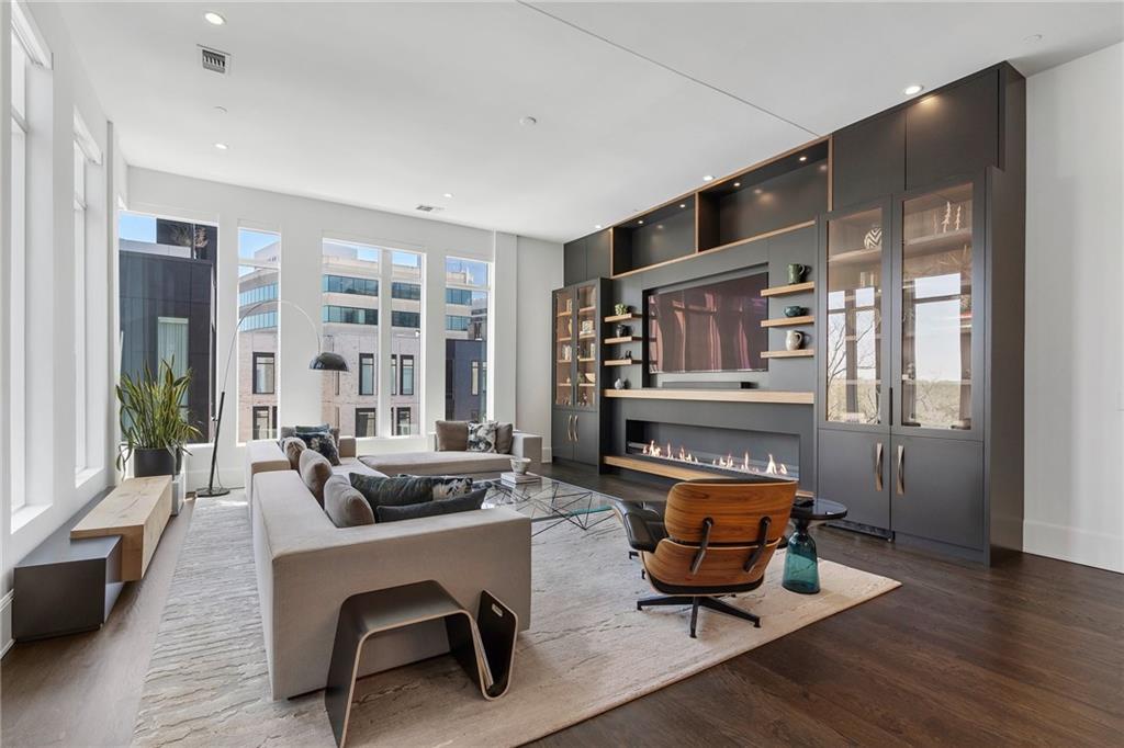 1301 Peachtree Street NE Unit 5C