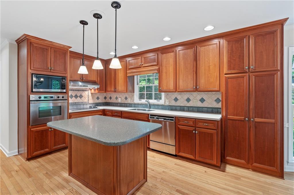 870 Richmond Hill Drive