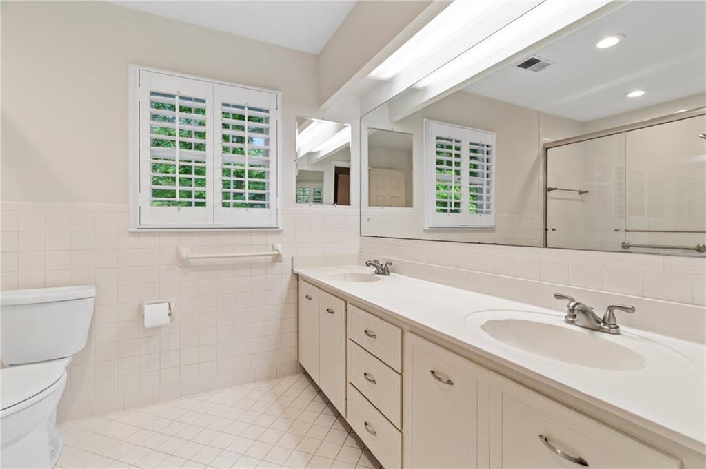 870 Richmond Hill Drive