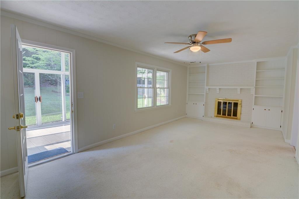 3407 Larch Pine Drive