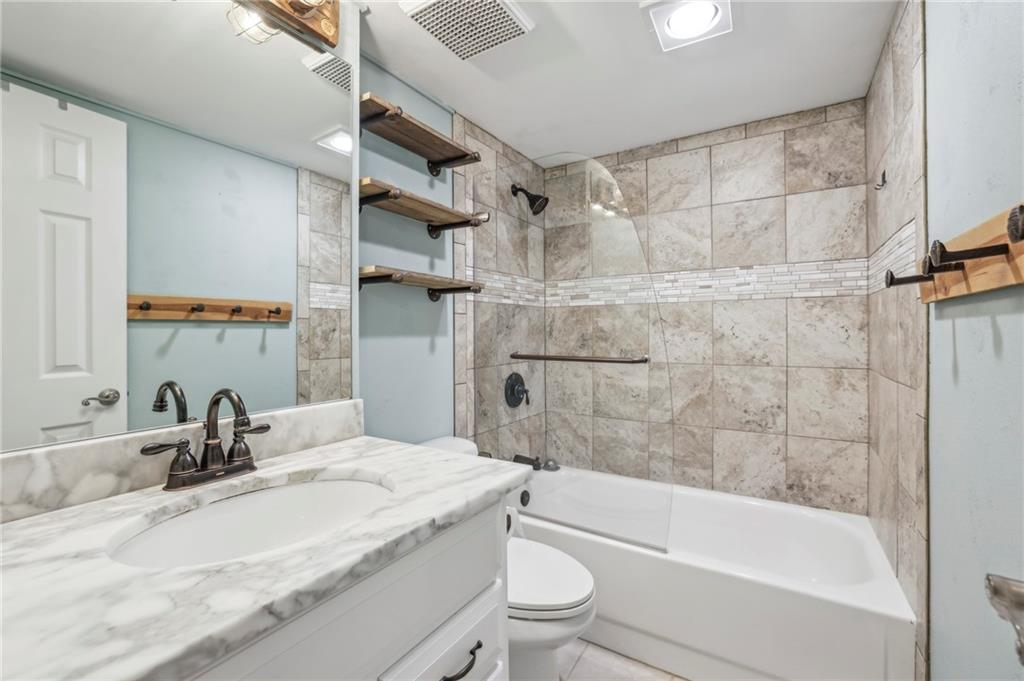 3115 Chimney Cove Lane