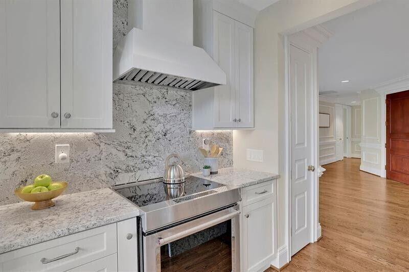 750 Park Avenue NE Unit 6E