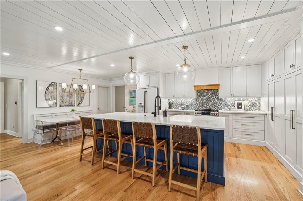 1990 Cambria Avenue NW