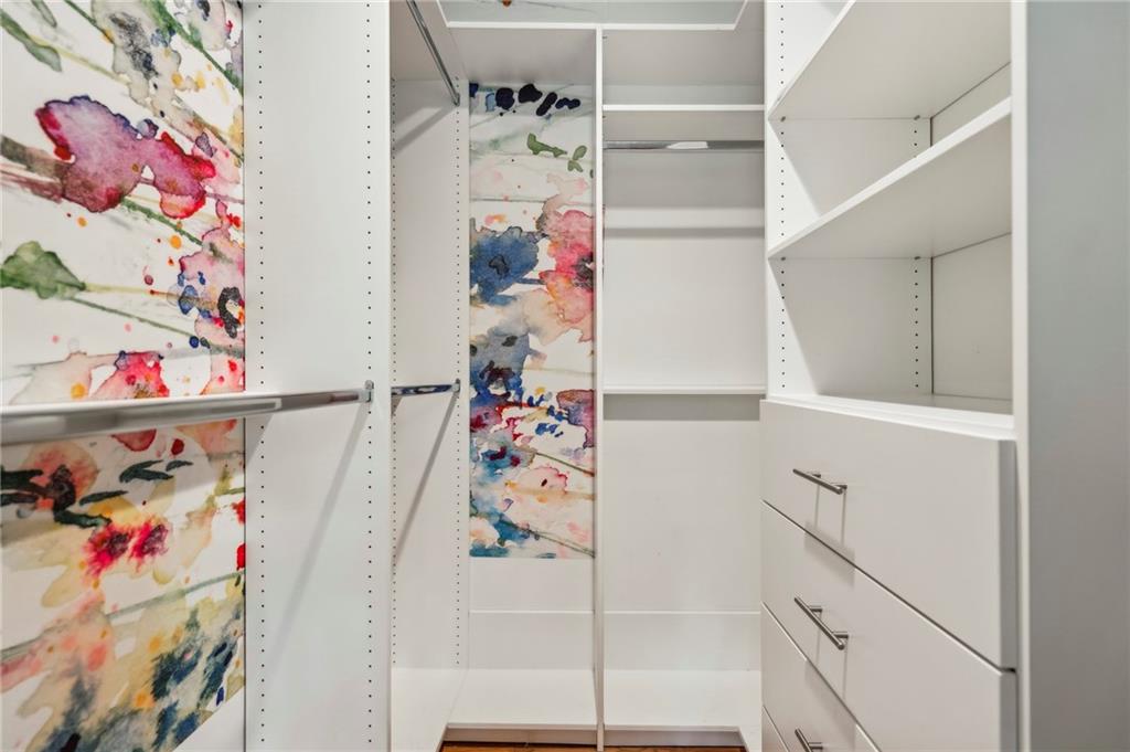 1990 Cambria Avenue NW