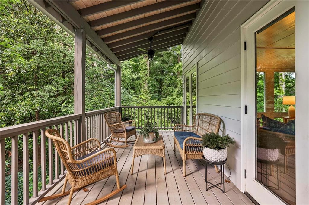 1990 Cambria Avenue NW