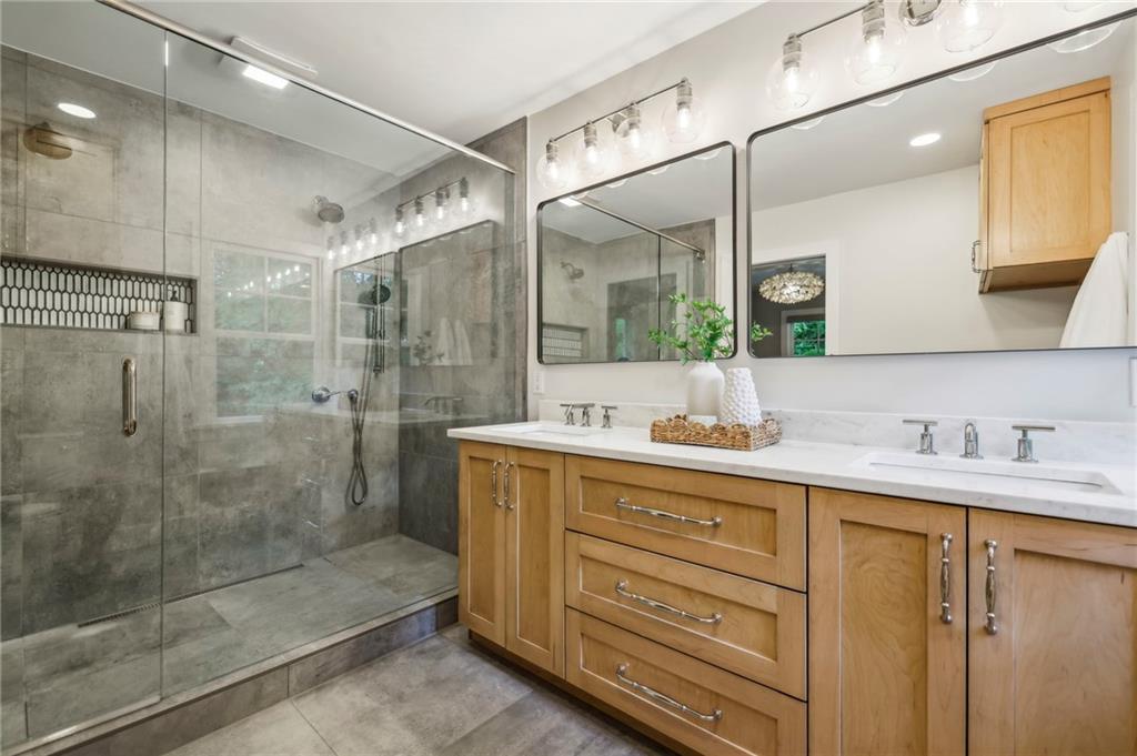 1990 Cambria Avenue NW