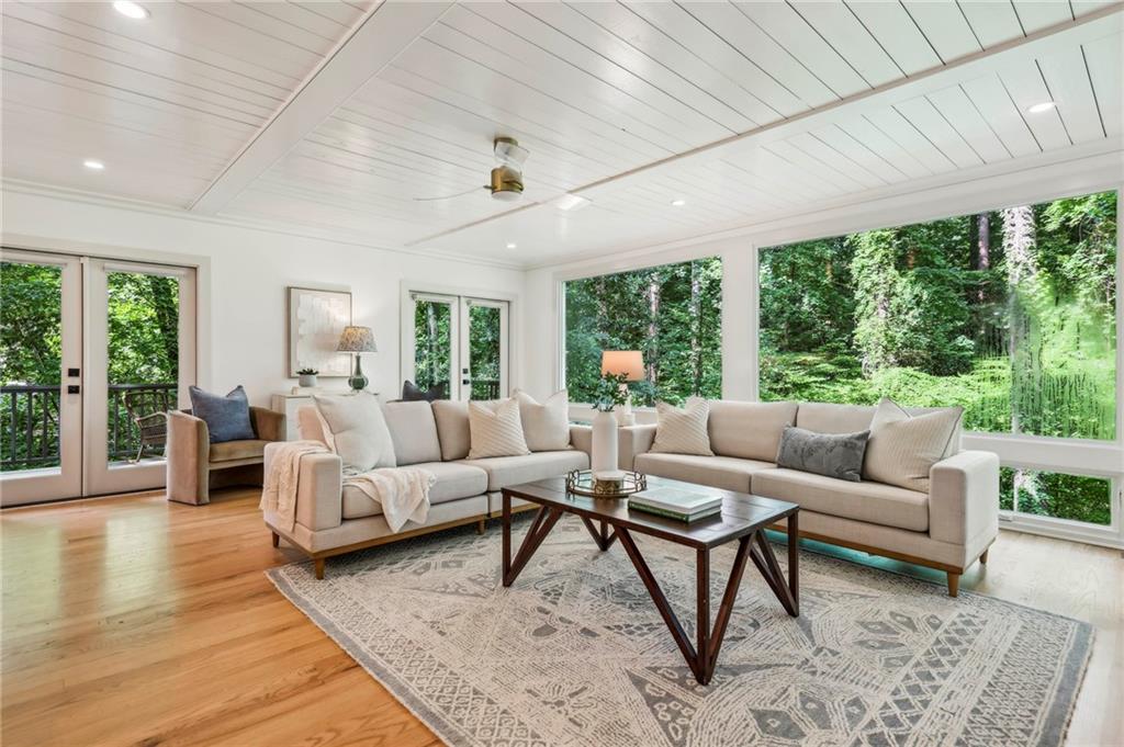 1990 Cambria Avenue NW