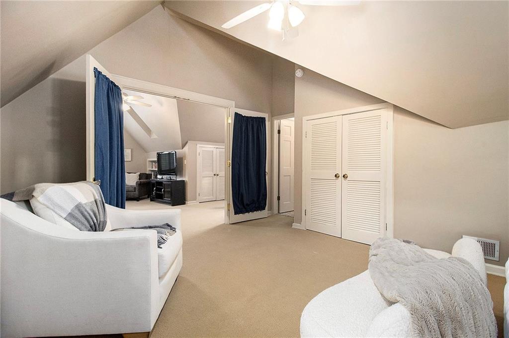 1528 N Highland Avenue NE