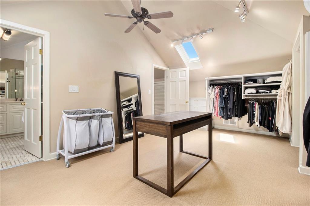 1528 N Highland Avenue NE