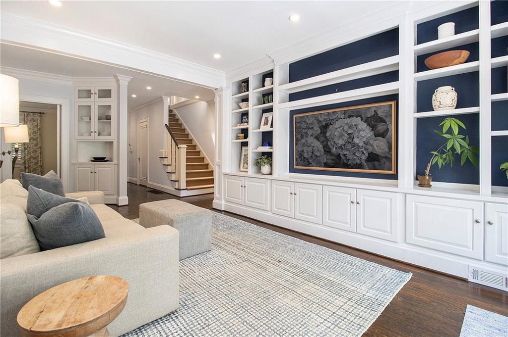 1528 N Highland Avenue NE