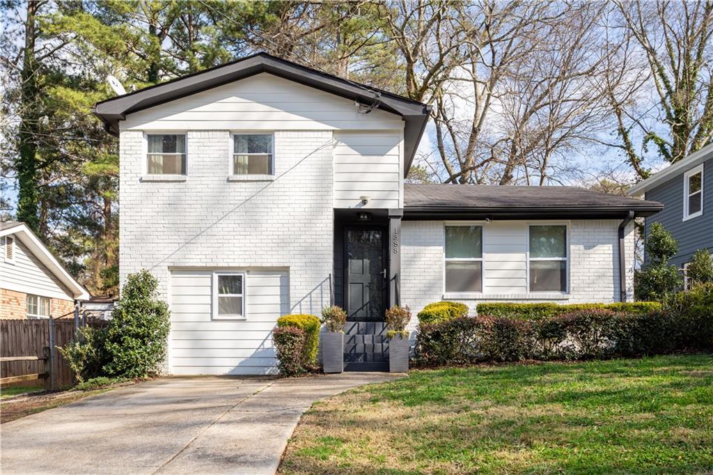 1388 Willow Trail SW