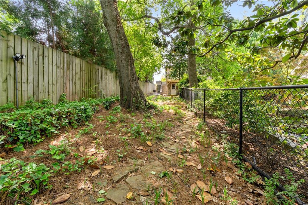 490 Rock Springs Road NE