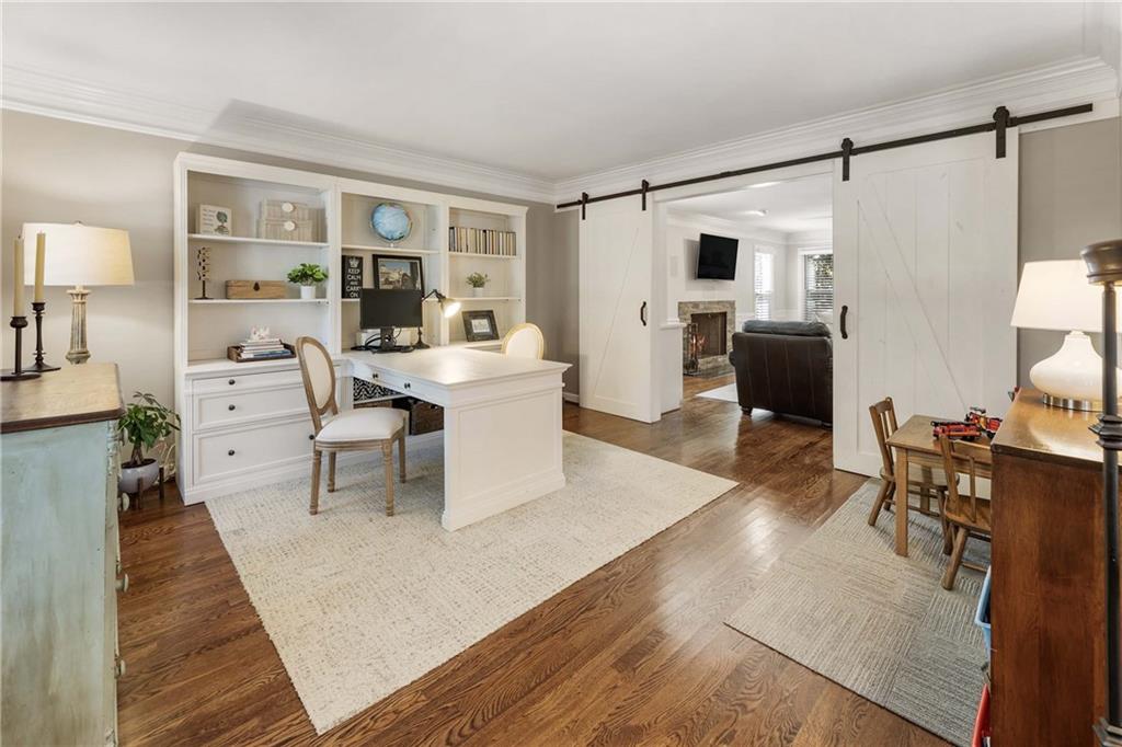 215 Lake Pines Pointe