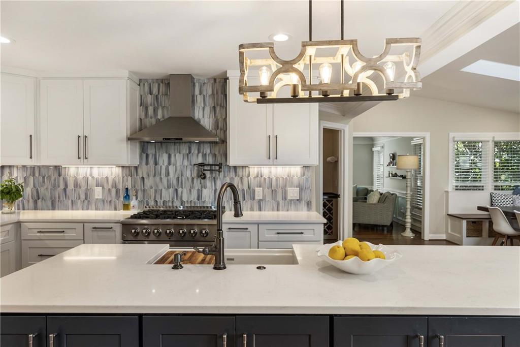 215 Lake Pines Pointe