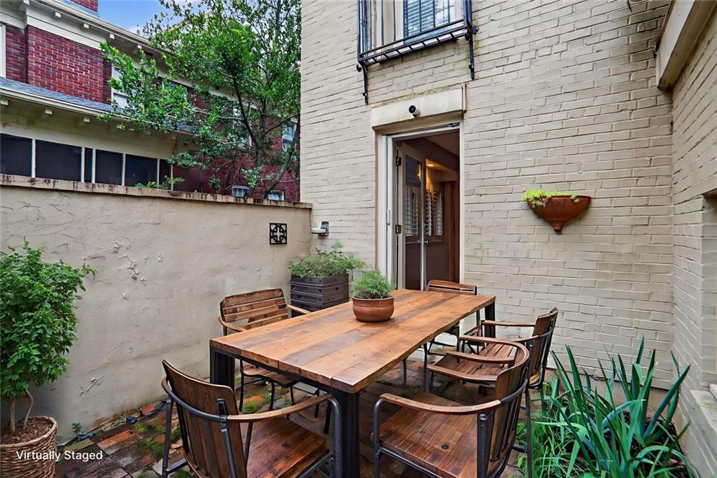 32 28th Street NW Unit 201