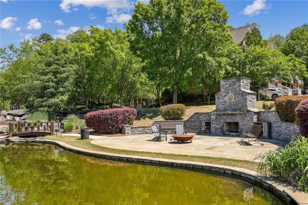 1612 Gilstrap Lane NW