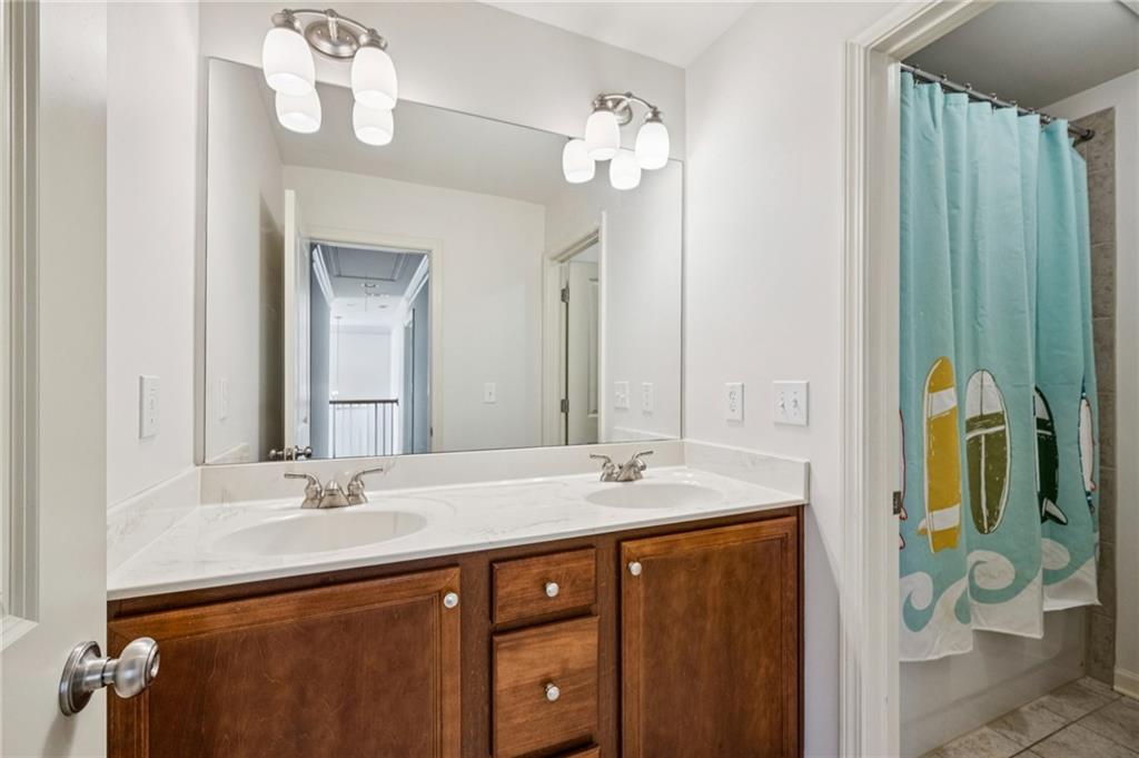 1612 Gilstrap Lane NW