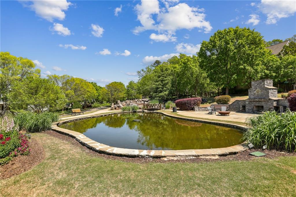 1612 Gilstrap Lane NW