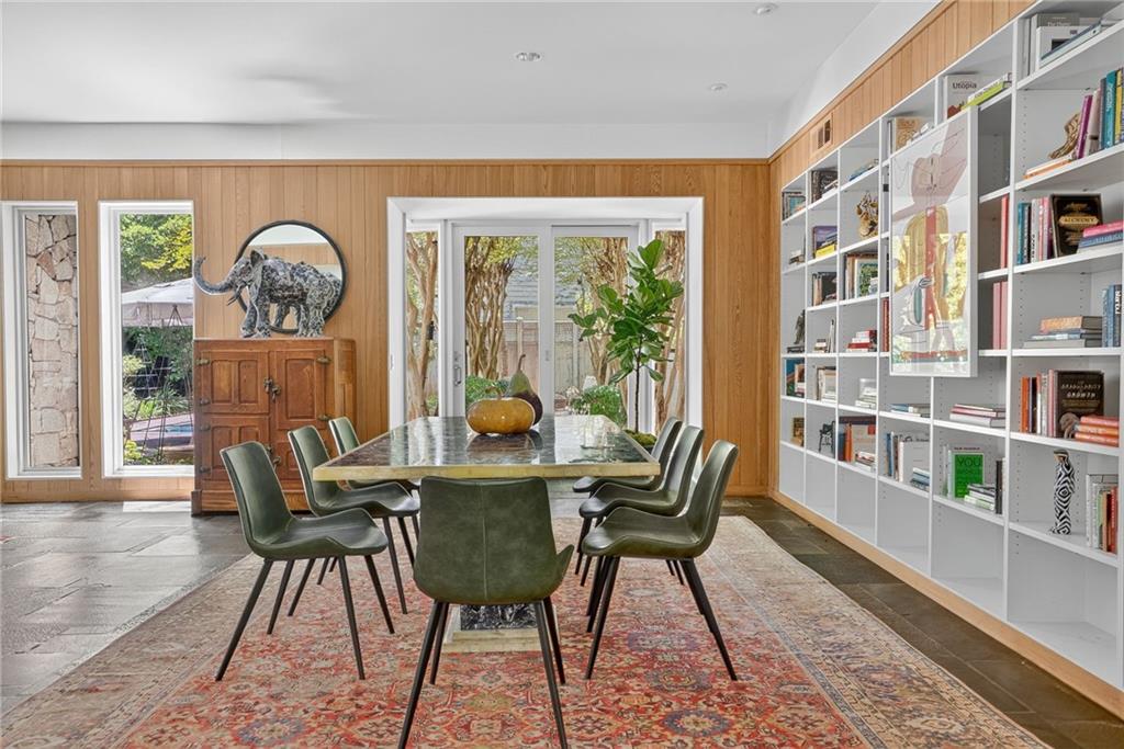 3033 E Pine Valley Road NW