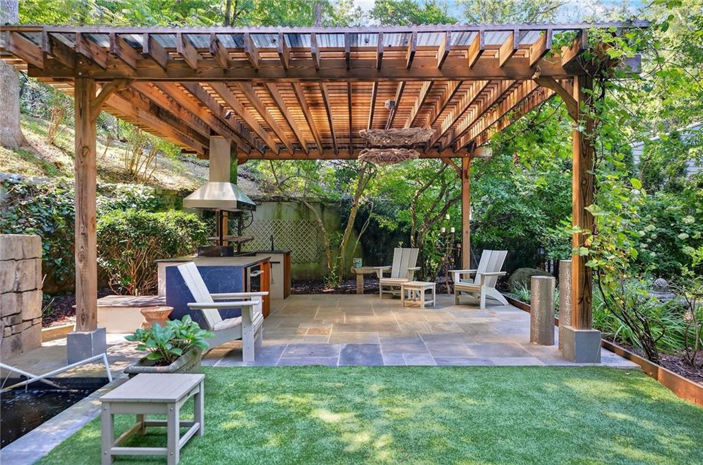 3033 E Pine Valley Road NW