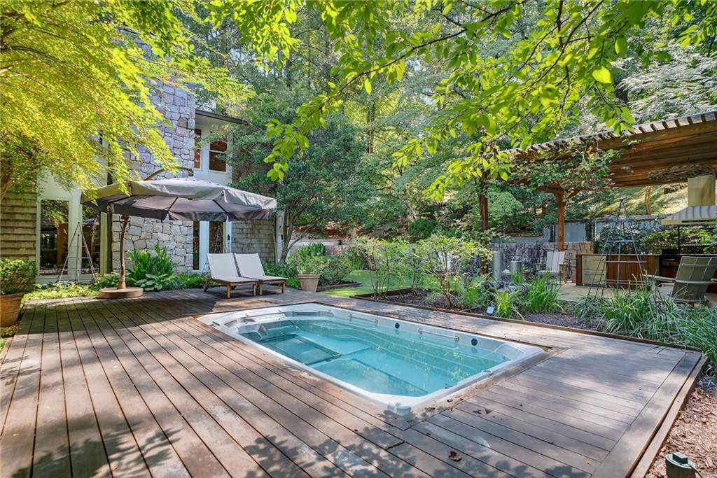 3033 E Pine Valley Road NW