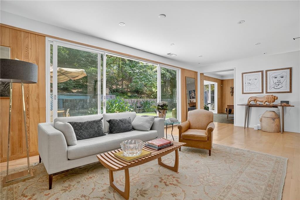 3033 E Pine Valley Road NW