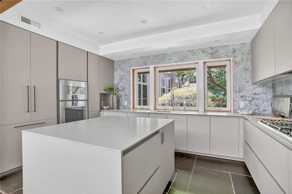 3033 E Pine Valley Road NW