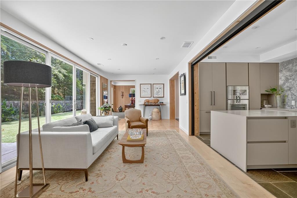 3033 E Pine Valley Road NW