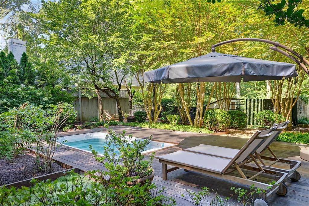 3033 E Pine Valley Road NW